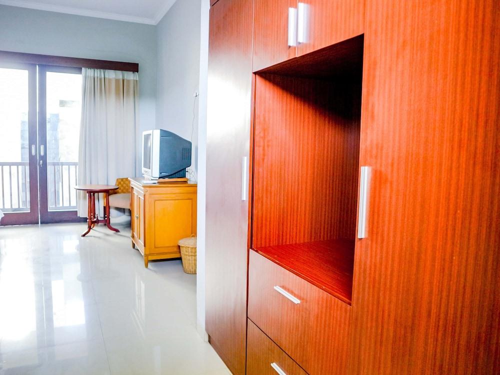 U Tube Hotel Uluwatu  Bagian luar foto
