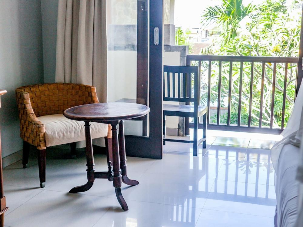 U Tube Hotel Uluwatu  Bagian luar foto