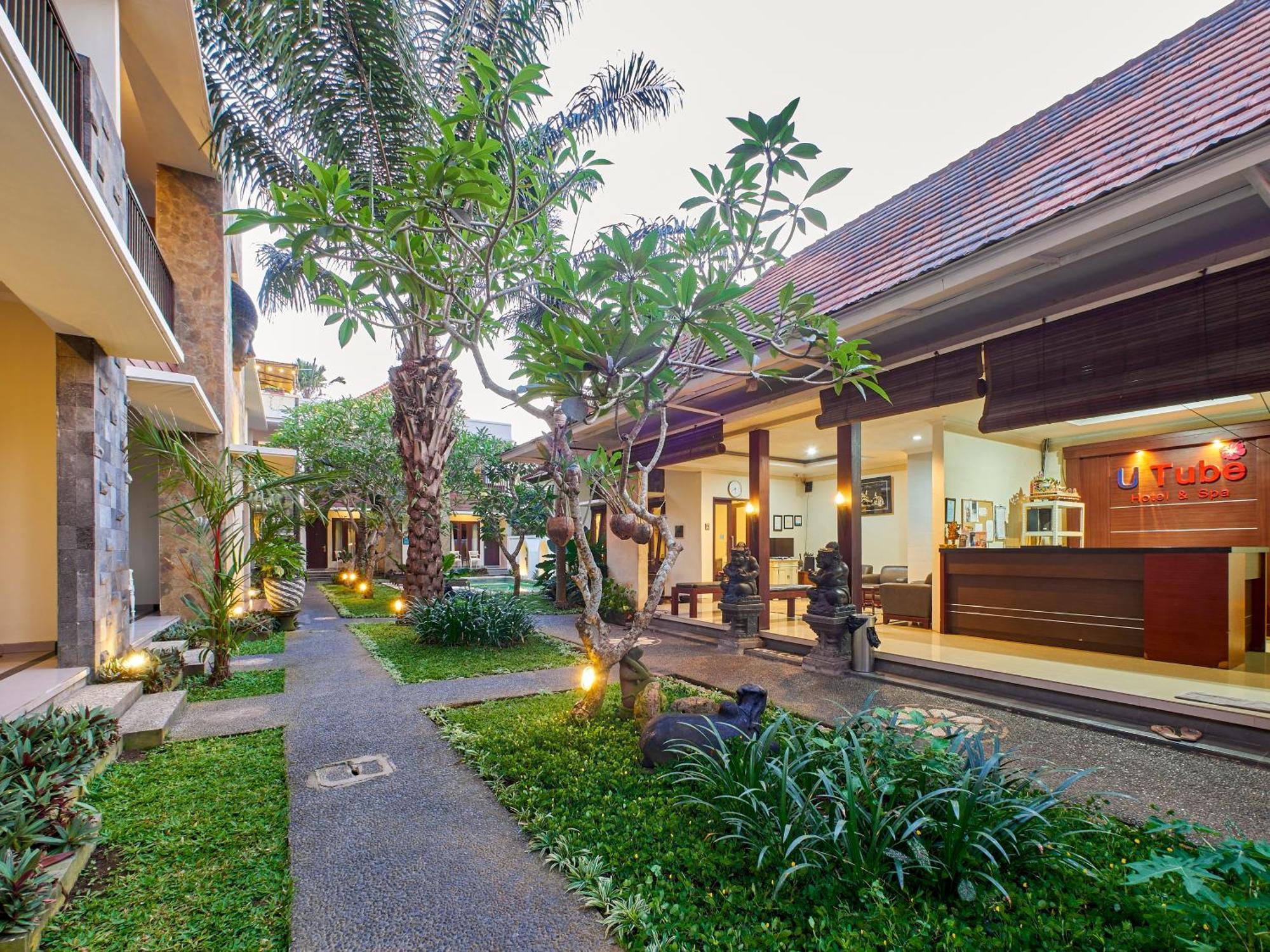 U Tube Hotel Uluwatu  Bagian luar foto