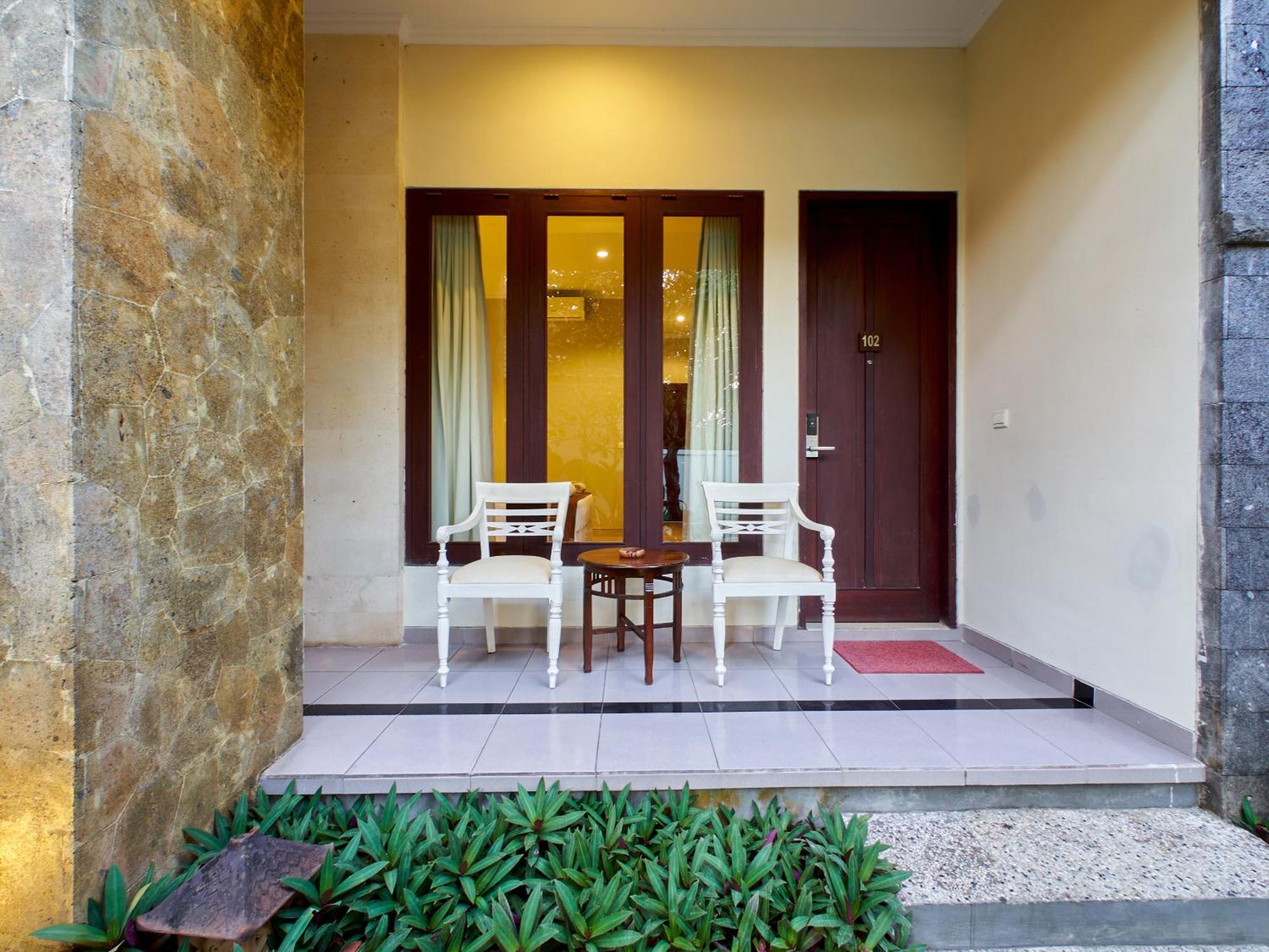 U Tube Hotel Uluwatu  Bagian luar foto
