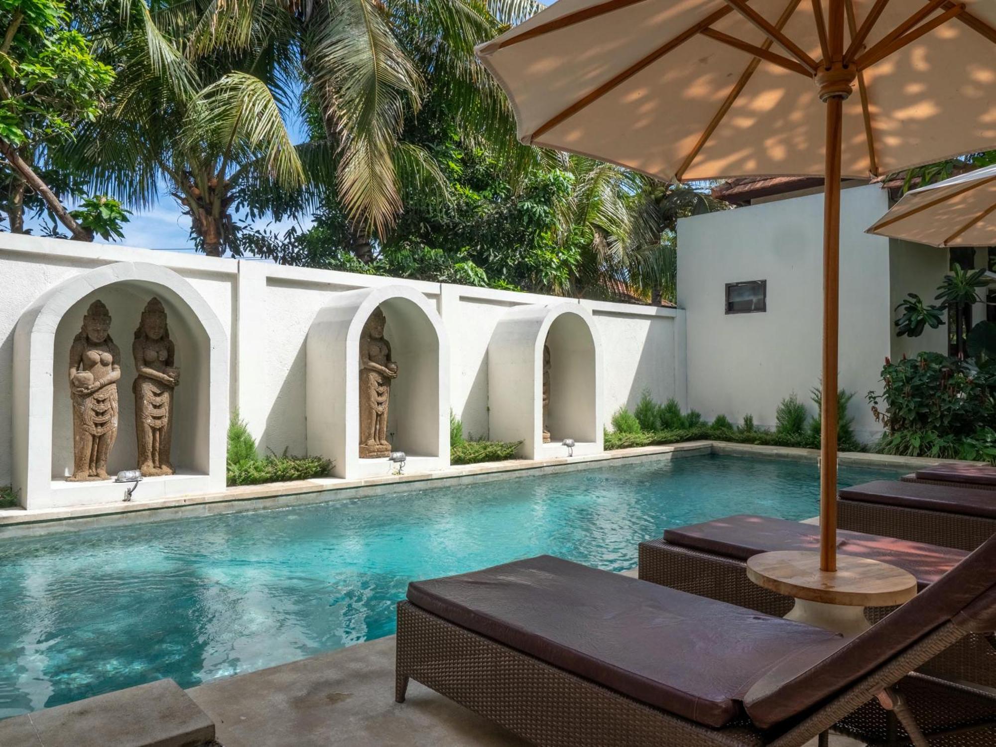 U Tube Hotel Uluwatu  Bagian luar foto