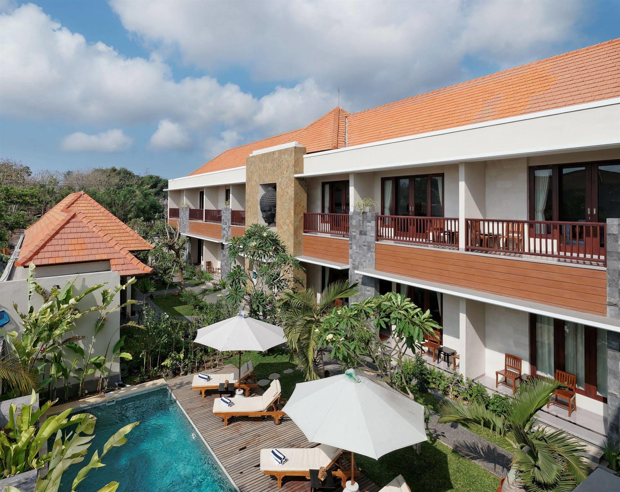 U Tube Hotel Uluwatu  Bagian luar foto