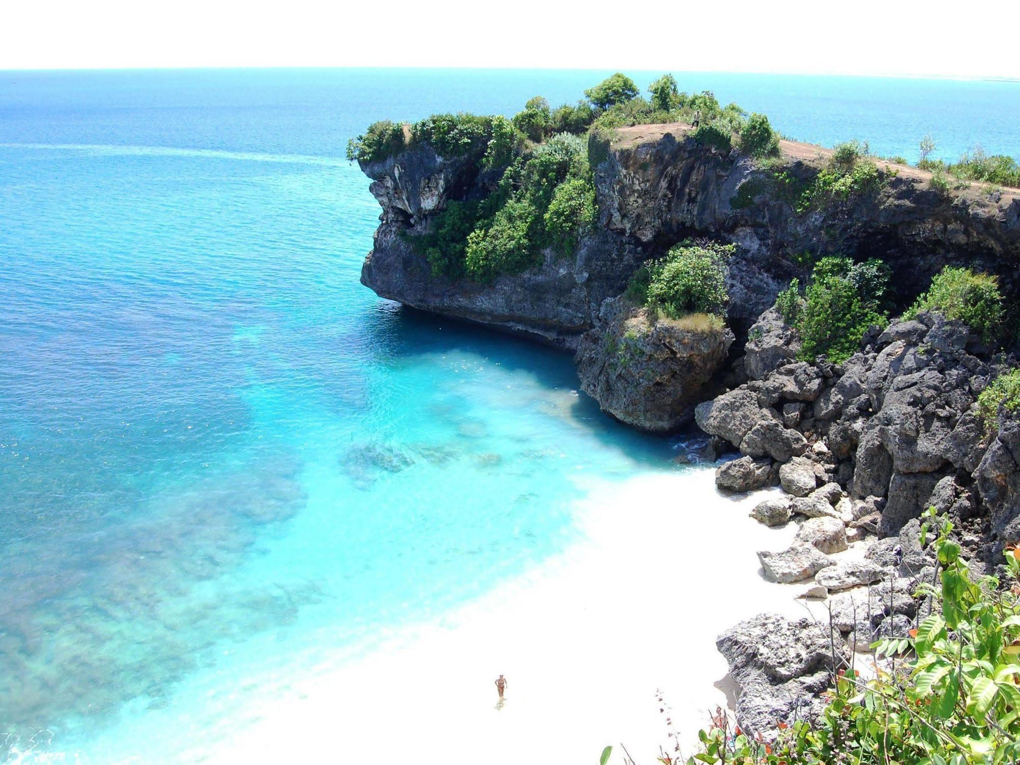U Tube Hotel Uluwatu  Bagian luar foto